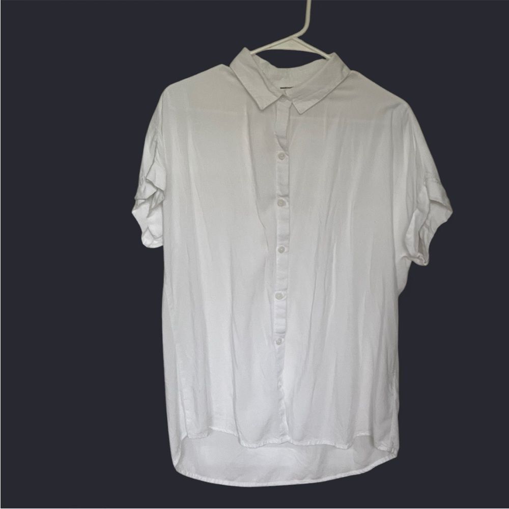 Beachlunchlounge Casual White Button Down Short Sleeve Shirt size M